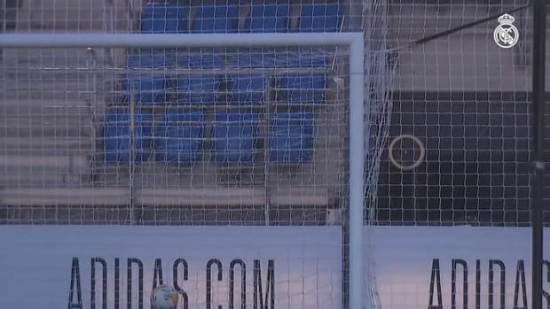 Toni Kroos in the training session ahead of Valencia clash